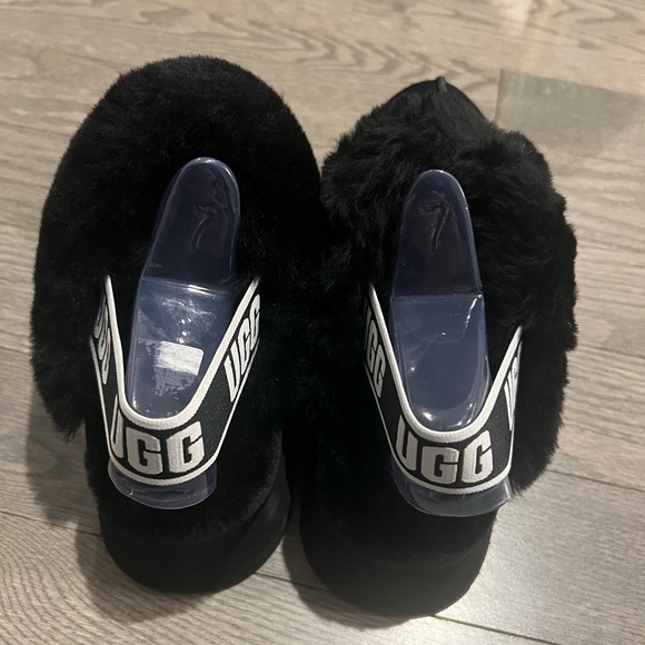 UGG Funkette
Women's platform sandal（Ships out in one day） - Picture 11 of 15